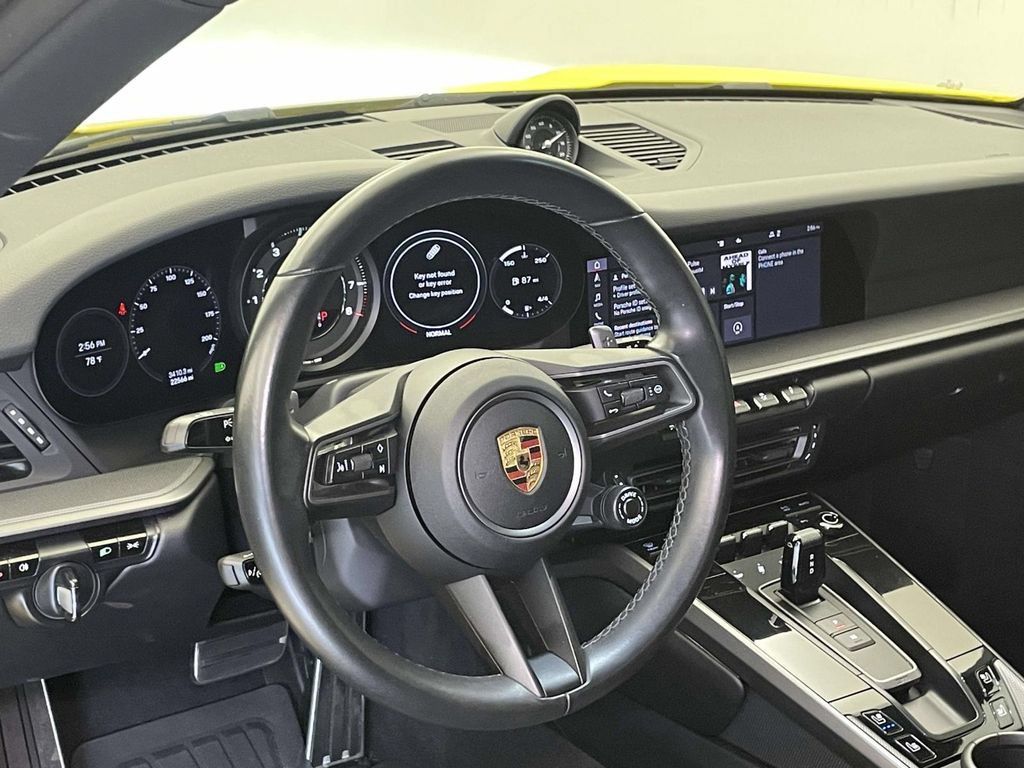 Used 2020 Porsche 911 Carrera S RWD image 4