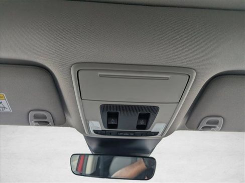 Used 2023 Honda Pilot Touring image 21