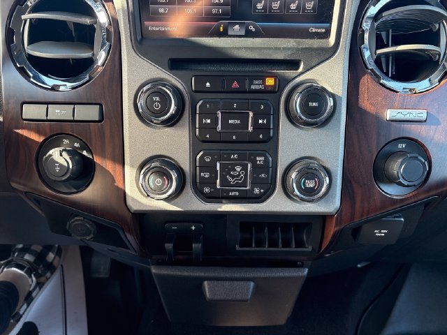 Used 2016 Ford F350 Lariat AWD/4WD image 17
