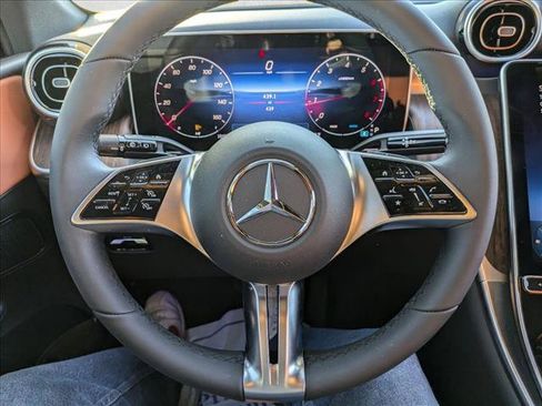 Used 2026 Mercedes-Benz GLC 300 image 14