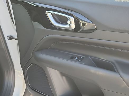 New 2026 Jeep Compass Latitude image 48