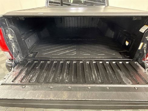 Used 2018 Toyota Tacoma TRD Off-Road AWD/4WD image 19