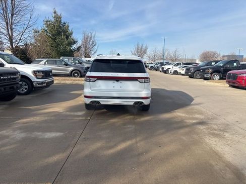 New 2026 Lincoln Aviator Reserve w/ Jet Appearance Package image 5