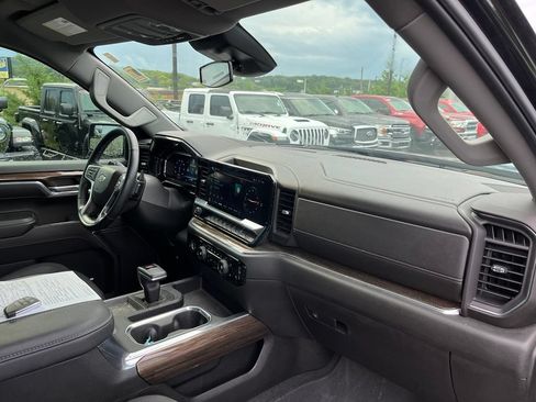 Used 2024 Chevrolet Silverado 1500 RST w/ Protection Package RWD image 9
