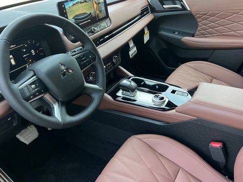 New 2026 Mitsubishi Outlander SEL FWD image 11
