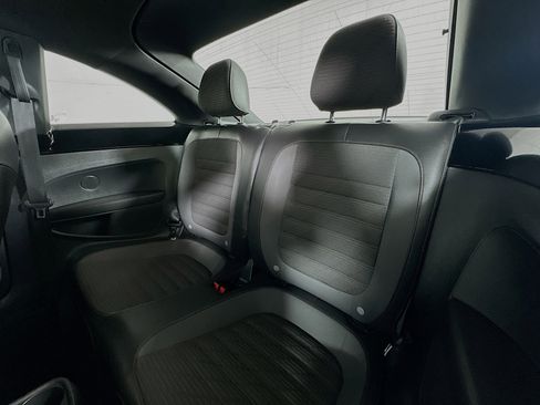 Used 2013 Volkswagen Beetle Turbo Fender image 22