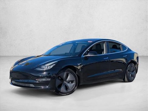 Used 2019 Tesla Model 3 Standard Range Plus image 1