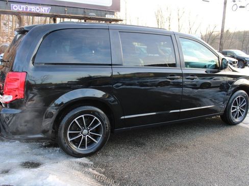 Used 2018 Dodge Grand Caravan GT image 7