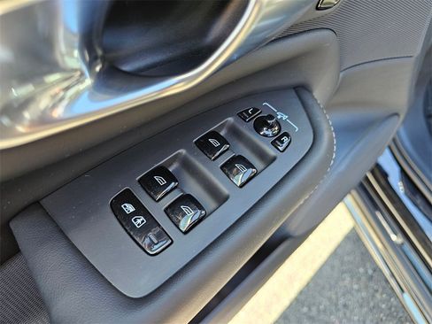 Used 2025 Volvo XC90 T8 Ultra w/ Protection Package image 20