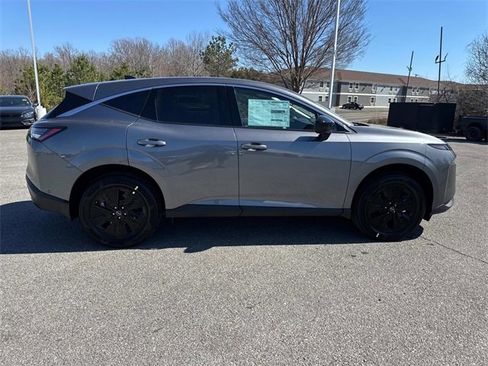 New 2025 Nissan Murano SV image 3