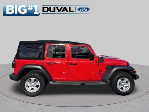 Used 2018 Jeep Wrangler Unlimited Sport S AWD/4WD image 6