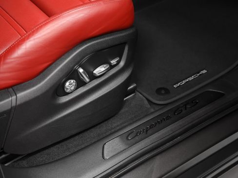 Certified 2021 Porsche Cayenne GTS AWD/4WD image 21
