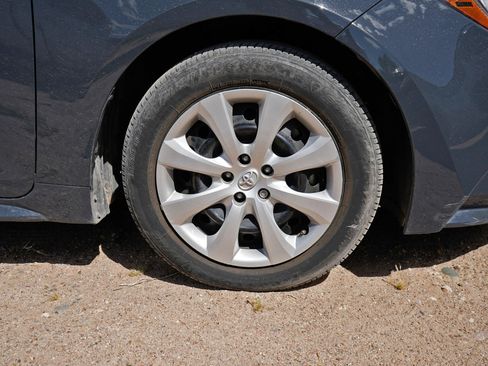 Used 2024 Toyota Corolla LE image 5