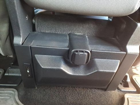 Used 2019 Ford F150 XLT image 8