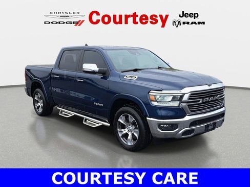 Used 2022 RAM 1500 Laramie AWD/4WD image 1
