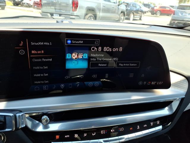 Used 2023 Cadillac Lyriq 2WD image 32