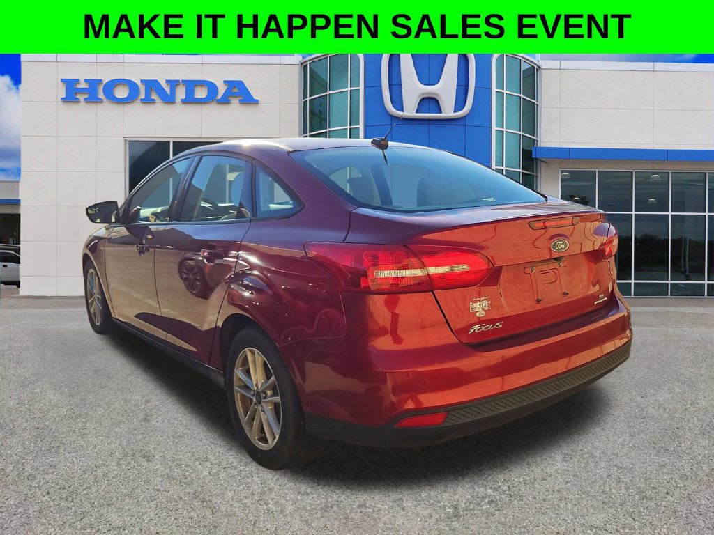 Used 2015 Ford Focus SE FWD image 21