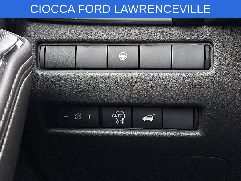 Used 2023 Nissan Rogue SL AWD/4WD image 25