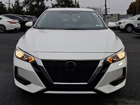 Used 2023 Nissan Sentra SV w/ Trunk Package image 2