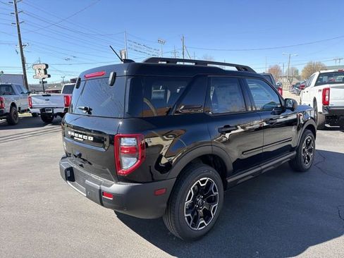 New 2026 Ford Bronco Sport Outer Banks w/ Outer Banks Tech Package+ AWD/4WD image 3