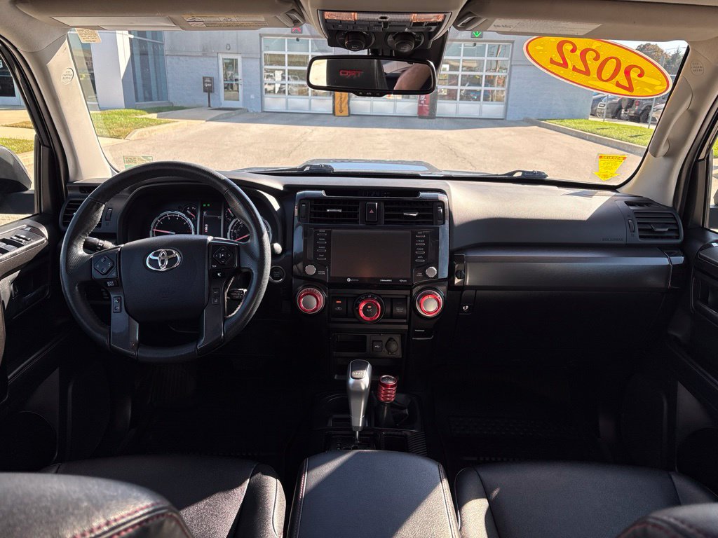 Used 2022 Toyota 4Runner TRD Off-Road Premium AWD/4WD image 19