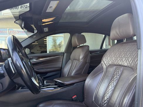 Used 2018 BMW 530i xDrive image 21