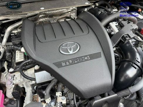 Used 2023 Toyota Highlander LE FWD image 37