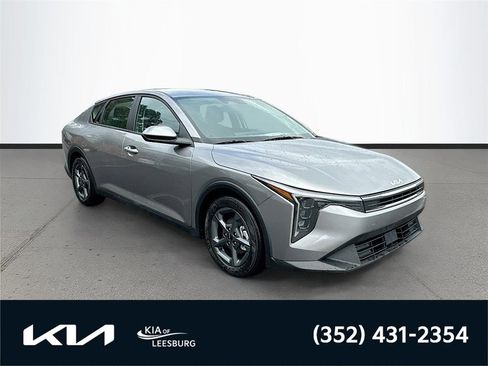 New 2026 Kia K4 LXS FWD image 1