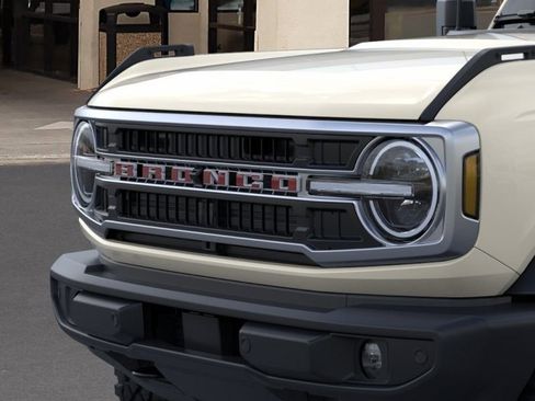 New 2026 Ford Bronco Outer Banks w/ Sasquatch Package image 18