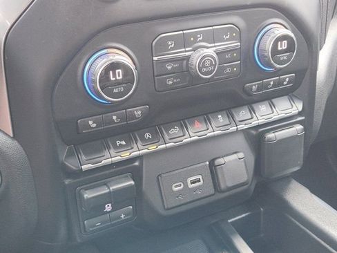 Used 2020 Chevrolet Silverado 1500 LTZ w/ LTZ Texas Edition image 21