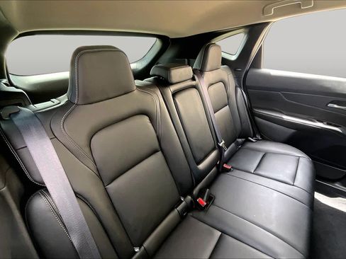Used 2025 Nissan Murano SV FWD image 18