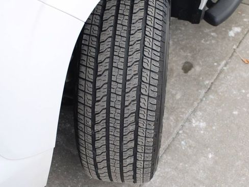 Used 2023 Chevrolet Colorado LT w/ LT Convenience Package II image 13