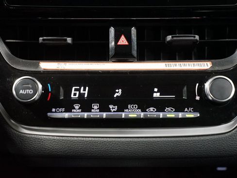 Certified 2025 Toyota Corolla LE image 20