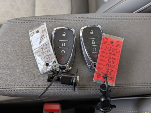 Used 2022 Chevrolet Bolt EUV Premier w/ Launch Edition image 37