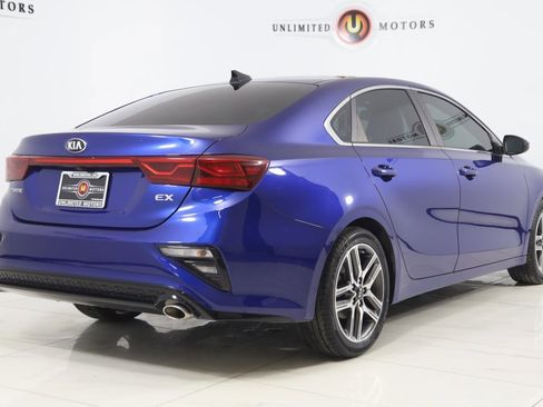 Used 2021 Kia Forte EX image 3