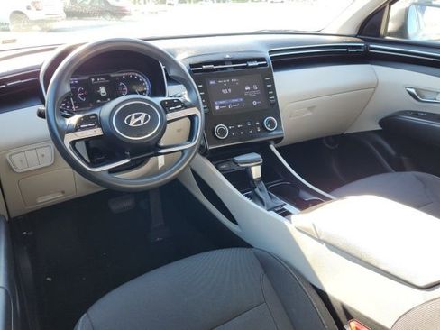 Used 2022 Hyundai Tucson SE w/ Cargo Package AWD/4WD image 9