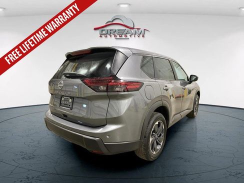 Used 2025 Nissan Rogue SV FWD image 17