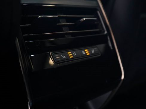 Used 2023 Land Rover Range Rover Sport SE image 23