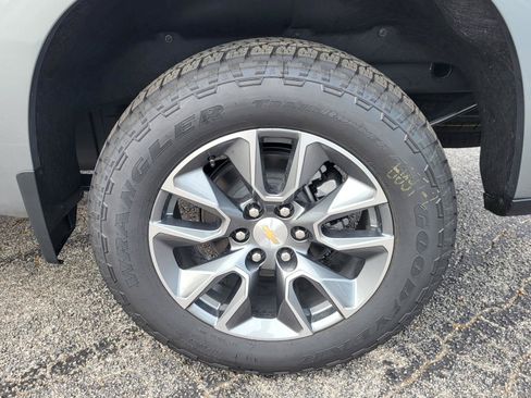New 2026 Chevrolet Silverado 1500 LT w/ Texas Edition Plus RWD image 19
