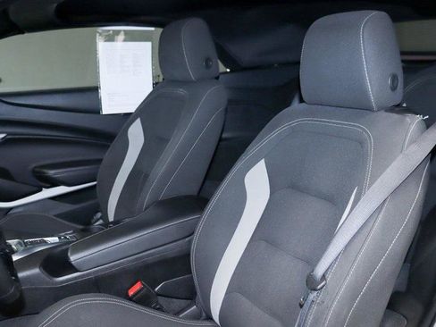Used 2019 Chevrolet Camaro LT image 17