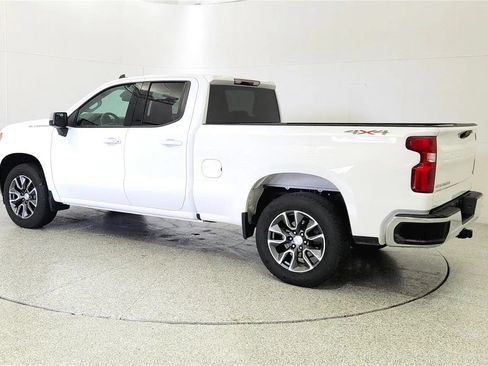 Used 2023 Chevrolet Silverado 1500 LT AWD/4WD image 6