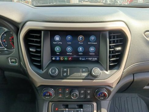 Used 2023 GMC Acadia Denali w/ Denali Ultimate Package FWD image 8