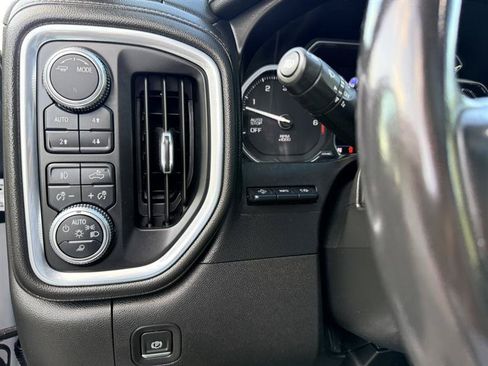Used 2020 GMC Sierra 1500 Denali w/ Denali Ultimate Package AWD/4WD image 31