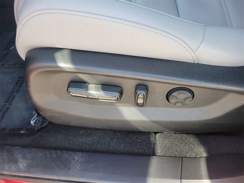 Used 2021 Honda CR-V Touring image 12