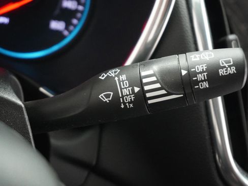 Used 2023 Chevrolet Equinox LT image 25