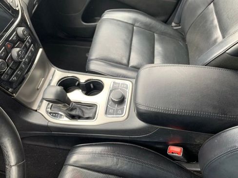 Used 2019 Jeep Grand Cherokee High Altitude AWD/4WD image 19