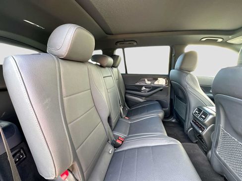 Used 2022 Mercedes-Benz GLS 450 4MATIC image 30