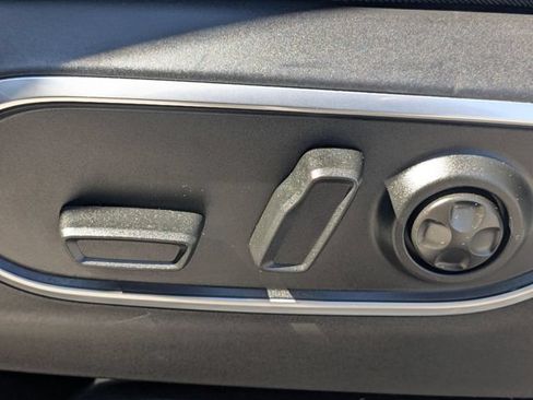 Used 2025 Jeep Wagoneer Series II AWD/4WD image 15