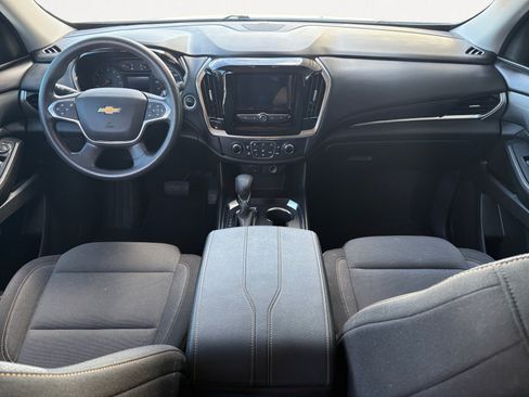 Used 2021 Chevrolet Traverse LS AWD/4WD image 4