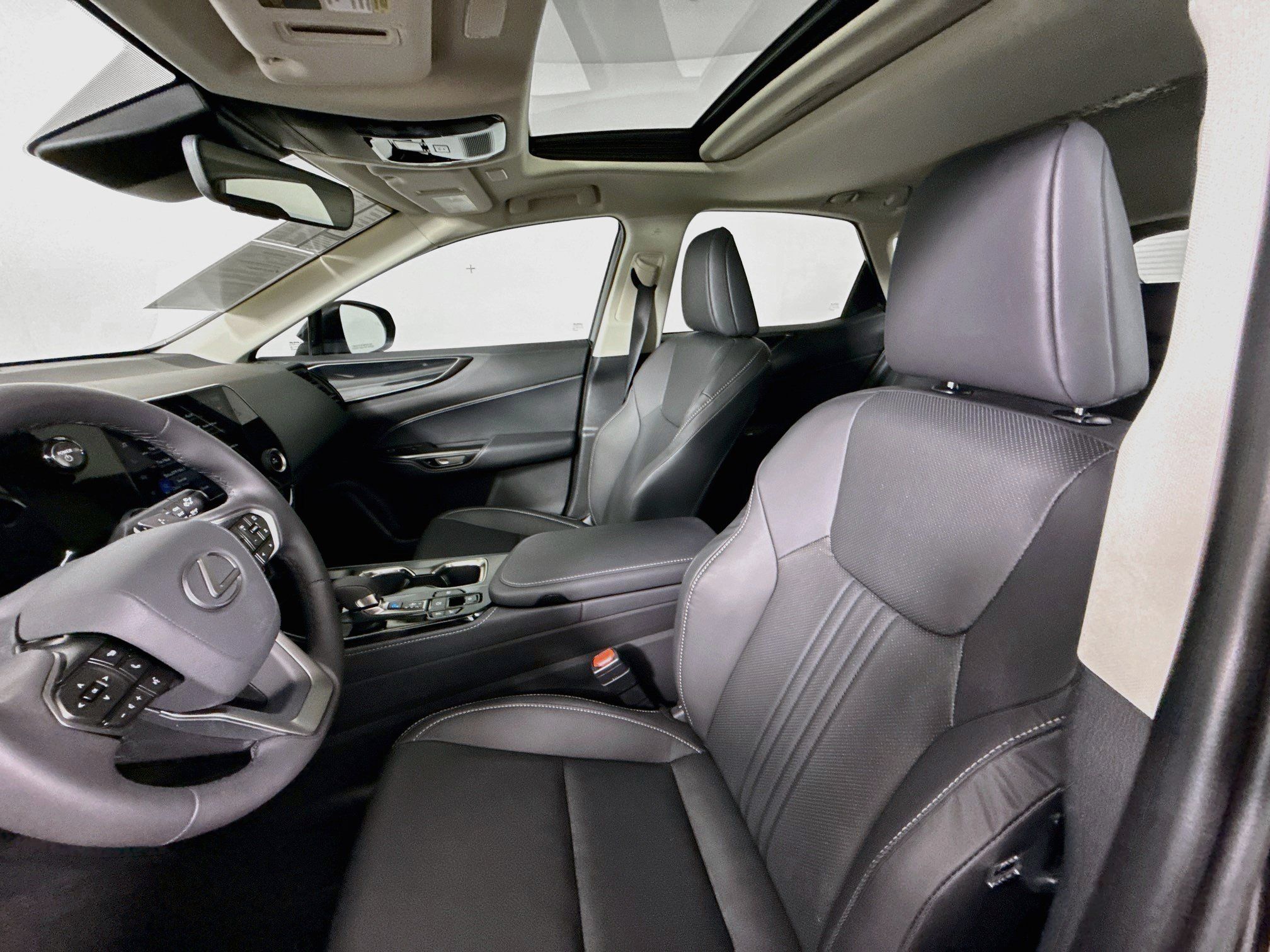 Used 2026 Lexus NX 350h AWD w/ Cold Area Package image 11